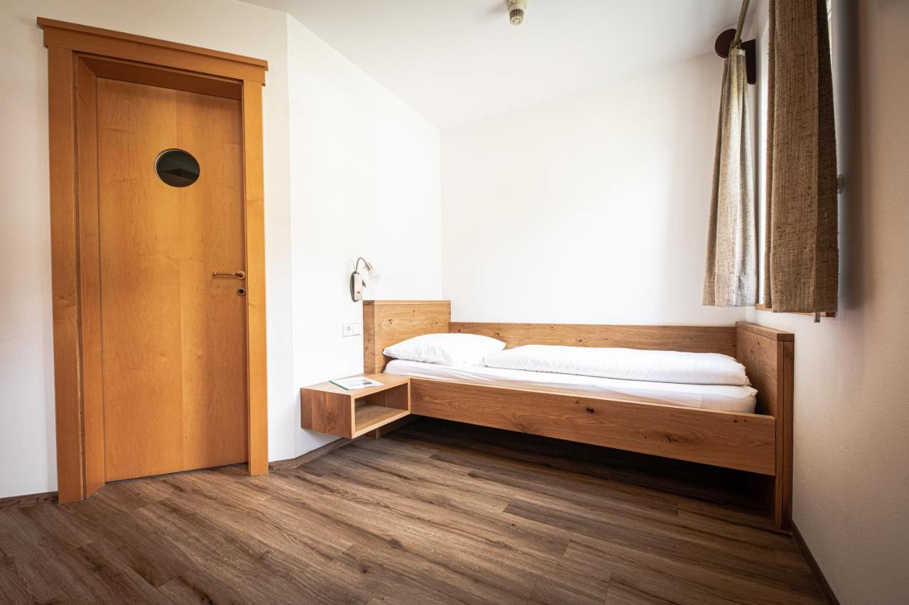 Hotel Gissbach Brunico Extérieur photo